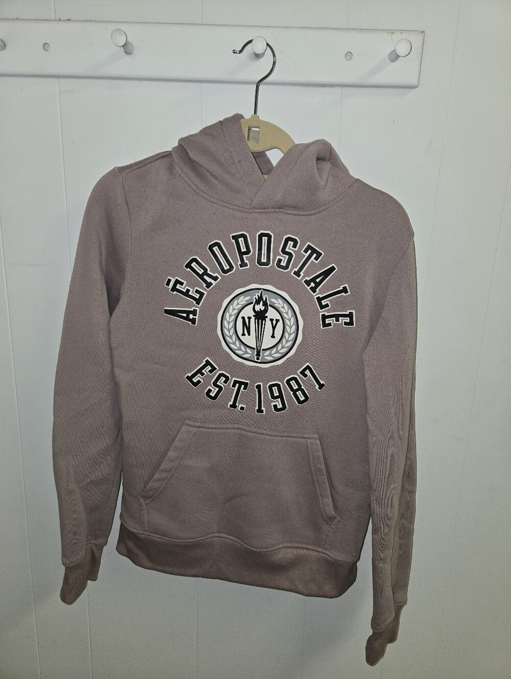 Aeropostale Ladies Dusty Mauve Pullover Hoodie with EST.1987 Logo